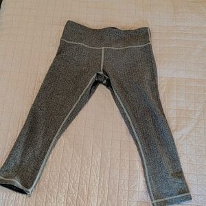 Lululemon Capri Tweed wunderunder